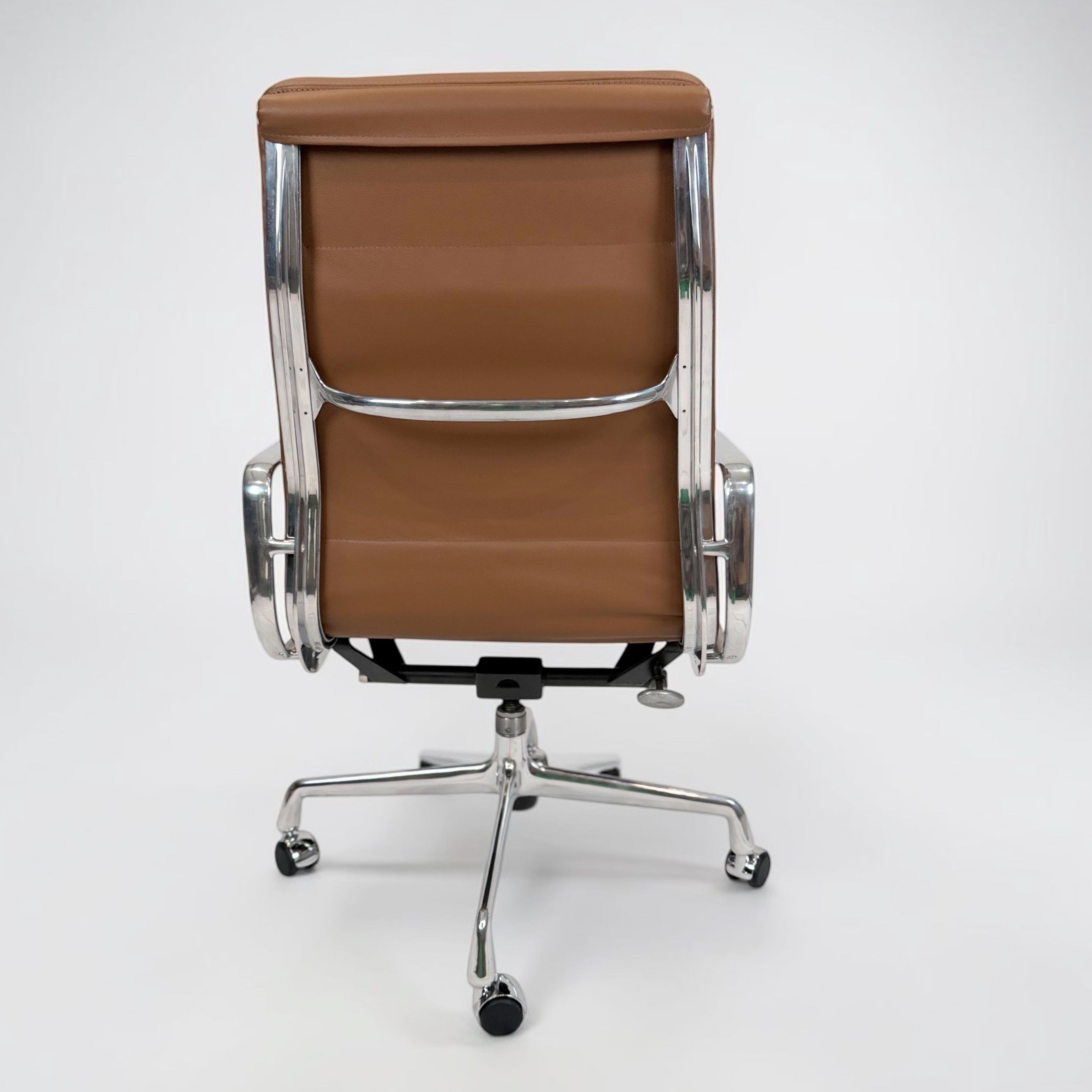 Eames Aluminum Group Soft Pad Executive Chair Cognac Leather