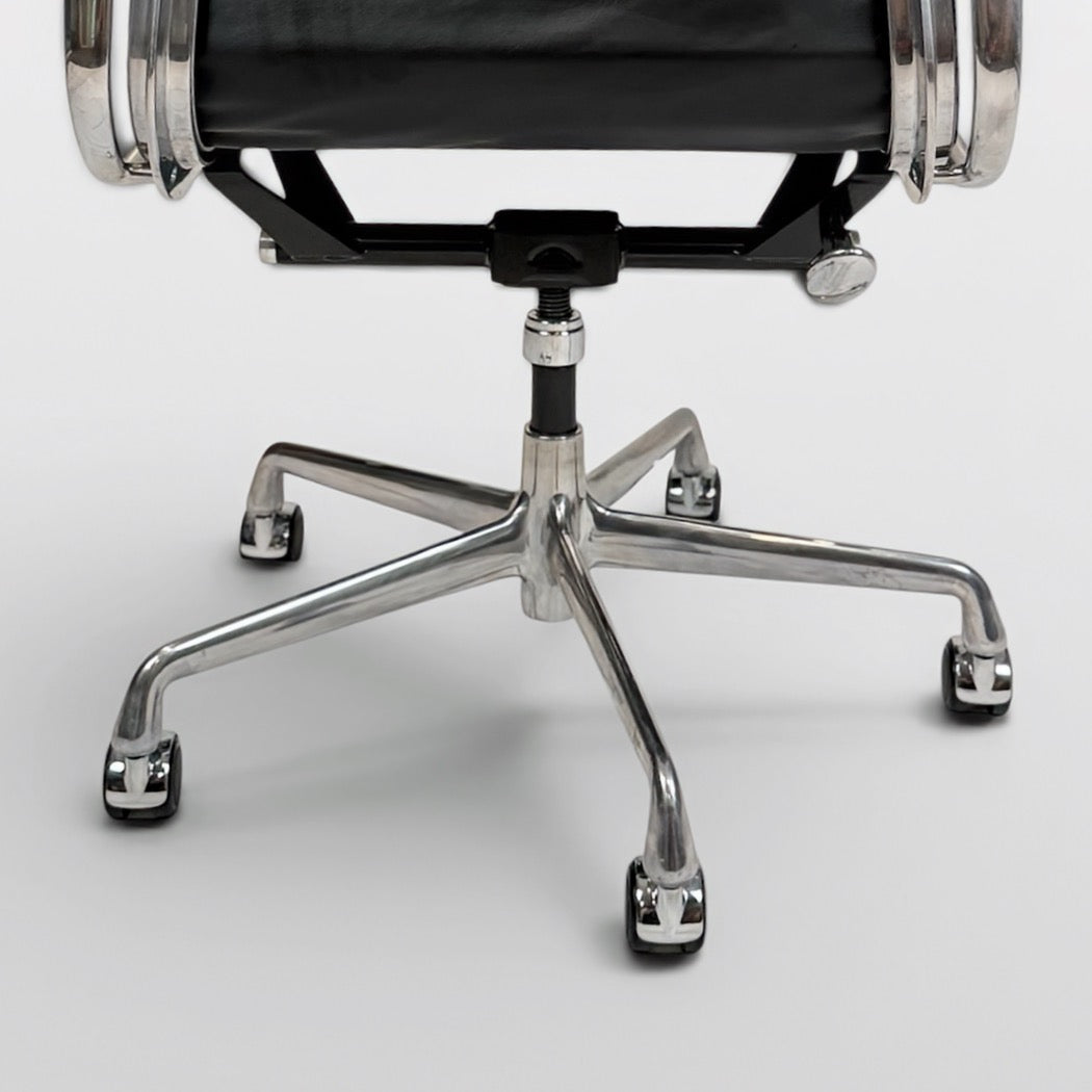Pair of Eames Aluminum Group Soft Pad Management Chairs by Herman Miller Black Leather