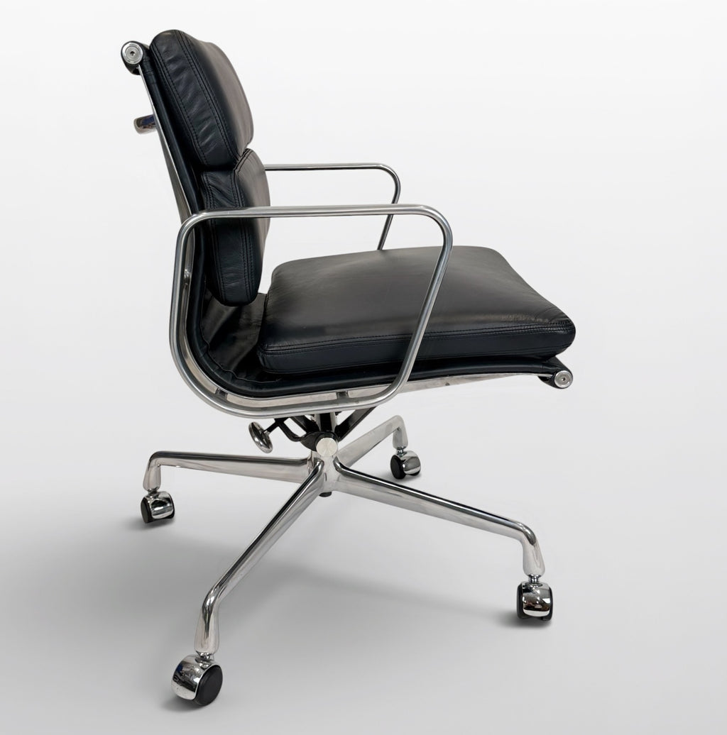 Eames for Herman Miller Soft Pad Management Chair – Charcoal Gray Leather