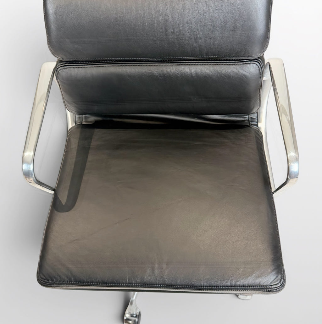 Pair of Eames Aluminum Group Soft Pad Management Chairs by Herman Miller Black Leather