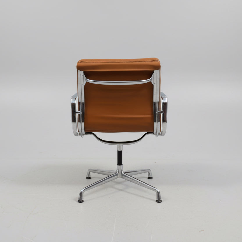 Eames Aluminum Group Side Chair