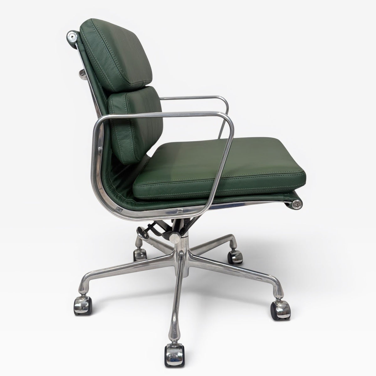 Herman Miller Eames Aluminum Group Soft Pad Management Chair - Green Leather