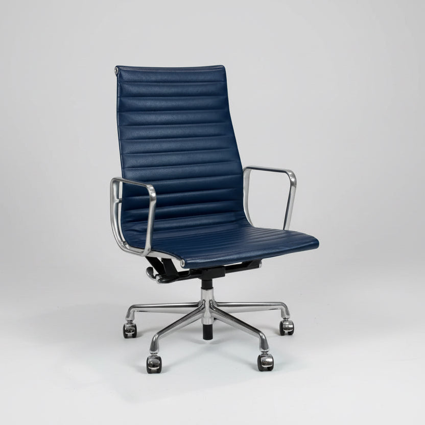 Eames Aluminum Group Executive Chair