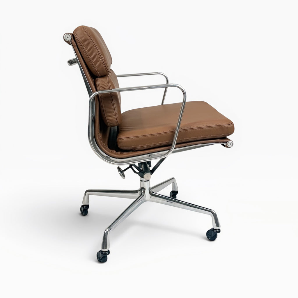 Eames Aluminum Group Soft Pad Management Chair by Herman Miller – Brown Leather