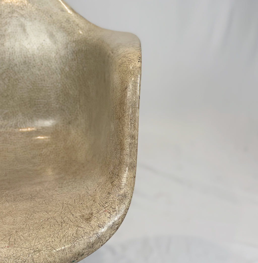 Early 1950s Eames Fiberglass Armchair by Herman Miller – Zenith Plastics