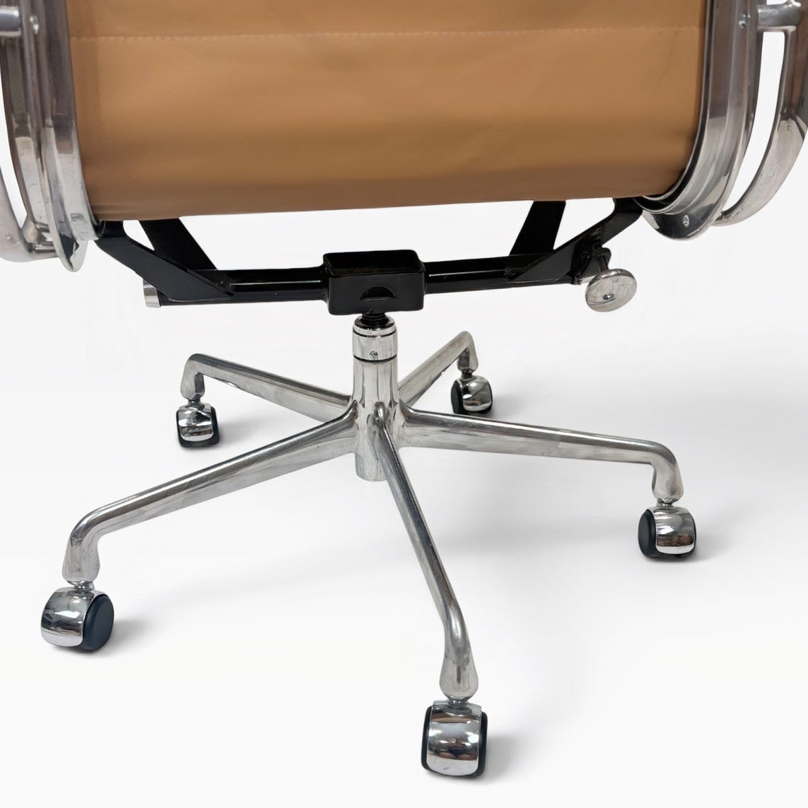 Eames for Herman Miller Soft Pad Management Chair - Camel Tan Leather