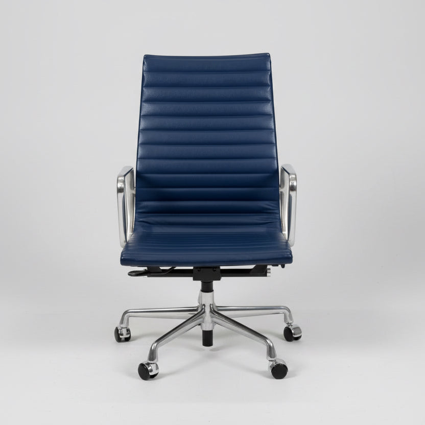 Eames Aluminum Group Executive Chair