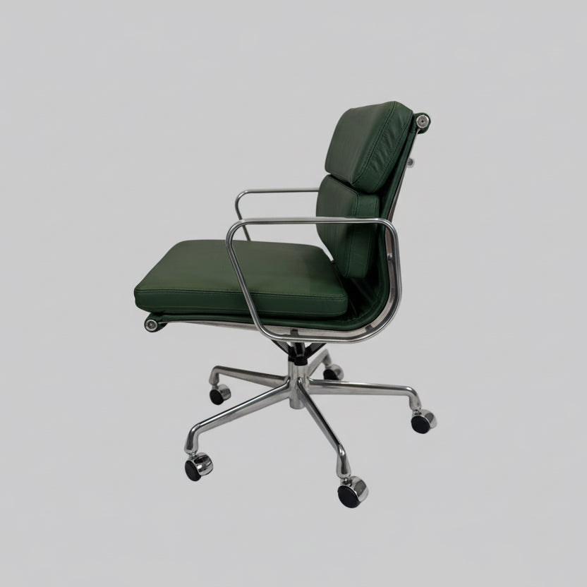Herman Miller Eames Aluminum Group Soft Pad Management Chair