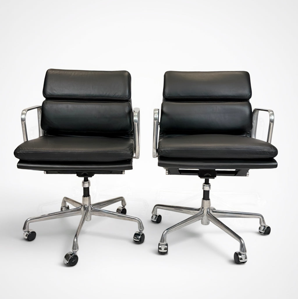 Pair of Eames Aluminum Group Soft Pad Management Chairs by Herman Miller Black Leather