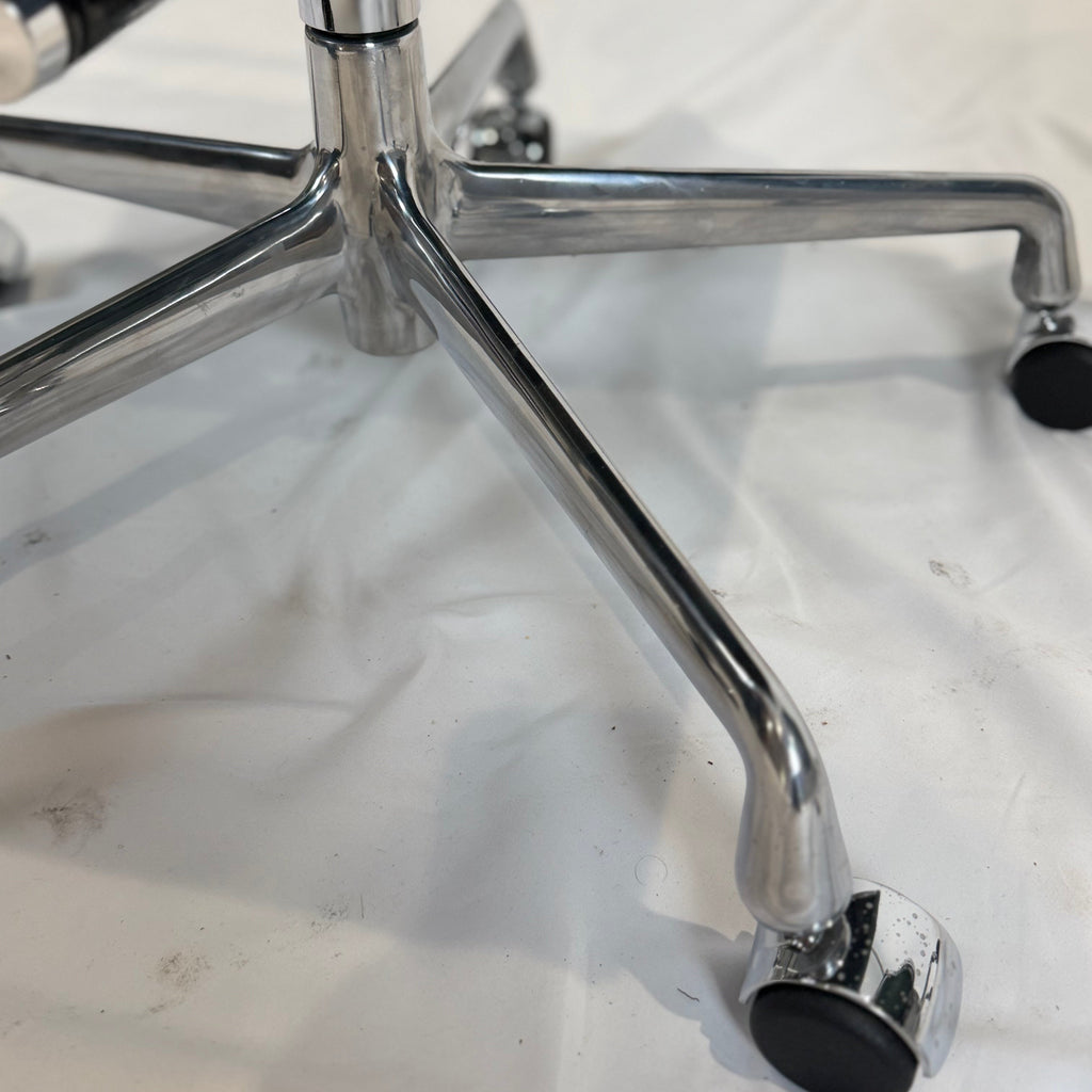 Pair of Eames Aluminum Group Soft Pad Management Chairs by Herman Miller