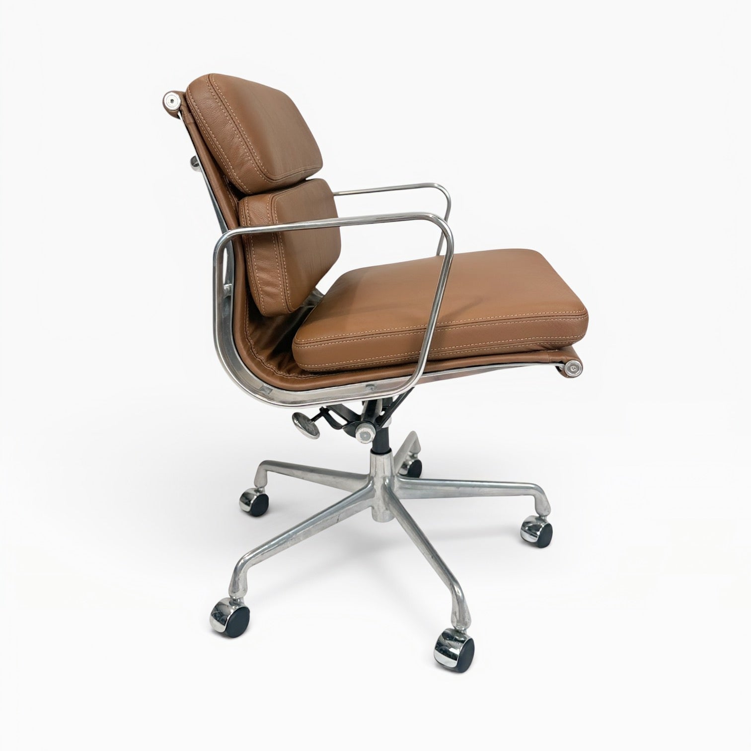 Eames for Herman Miller Aluminum Group Soft Pad Management Chair - Brown Leather