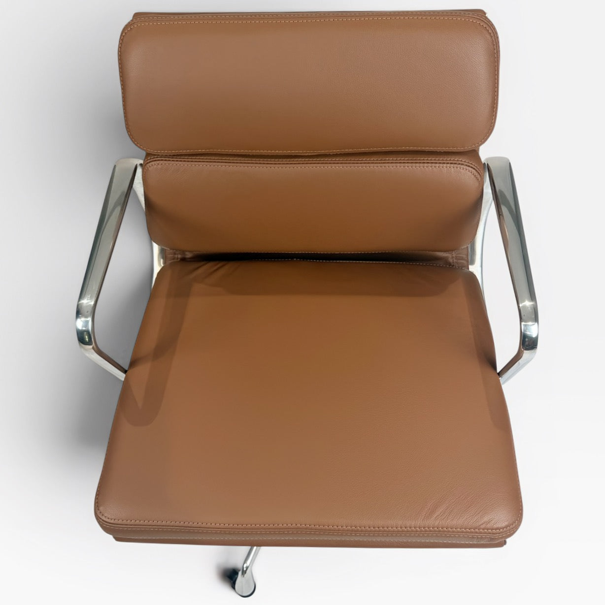Eames Aluminum Group Soft Pad Management Chair by Herman Miller – Brown Leather
