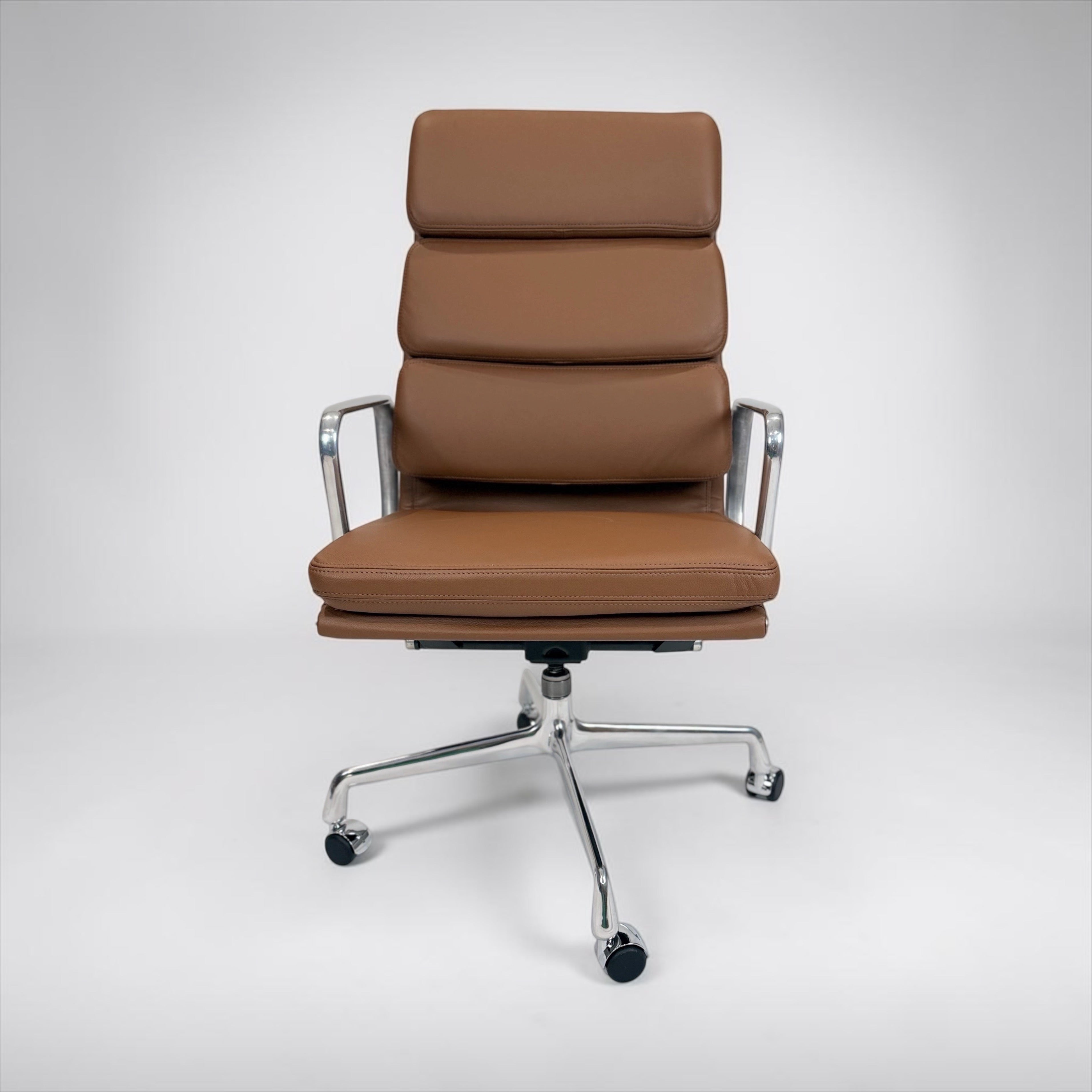 Eames Aluminum Group Soft Pad Executive Chair Cognac Leather