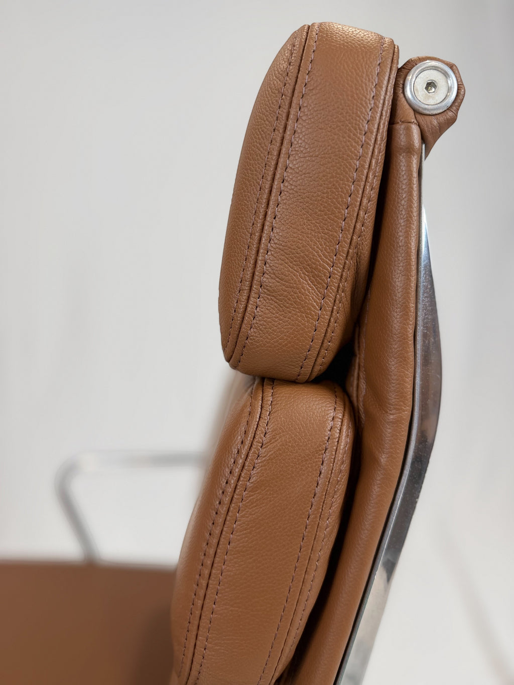 Eames Aluminum Group Soft Pad Executive Chair Cognac Leather